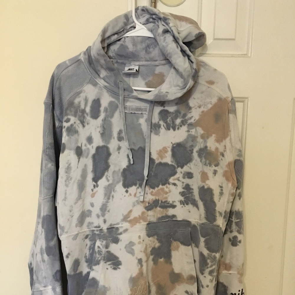 Mens Nike tie-dye hoodie. Size M